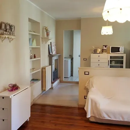 Romantic And Cozy Flat Casa Chicca